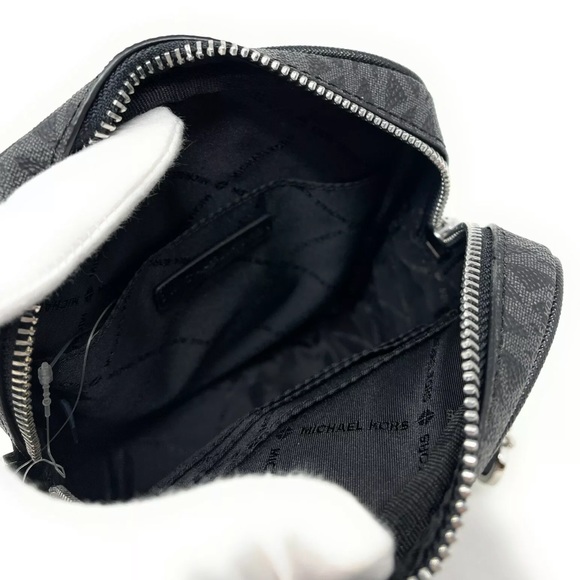 Michael Kors Jet Set Travel Flight Crossbody - Picture 7 of 9